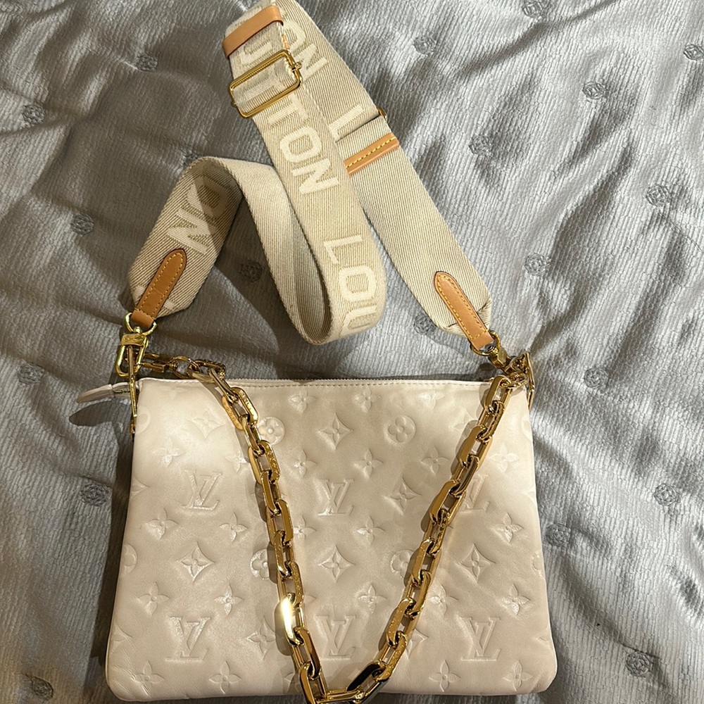 Louis Vuitton Coussin